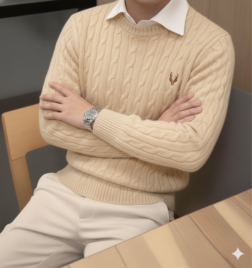 سترة محبوكة بالكابل